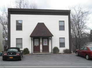 12 Highland Ave, Florida, NY 10921