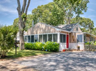 32 Chestnut St, Sag Harbor, NY 11963