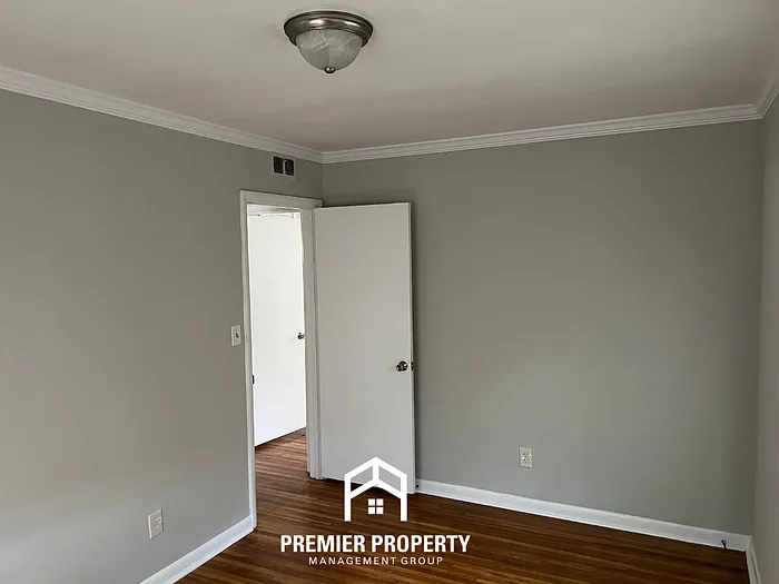 3218 Joslin St SW — Photo 14