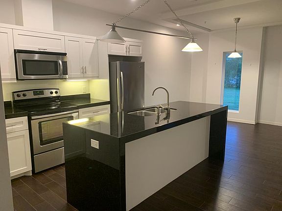 2nd image of 611 Continental Dr #4