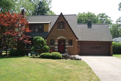 1st image of 1553 Glen Ave
