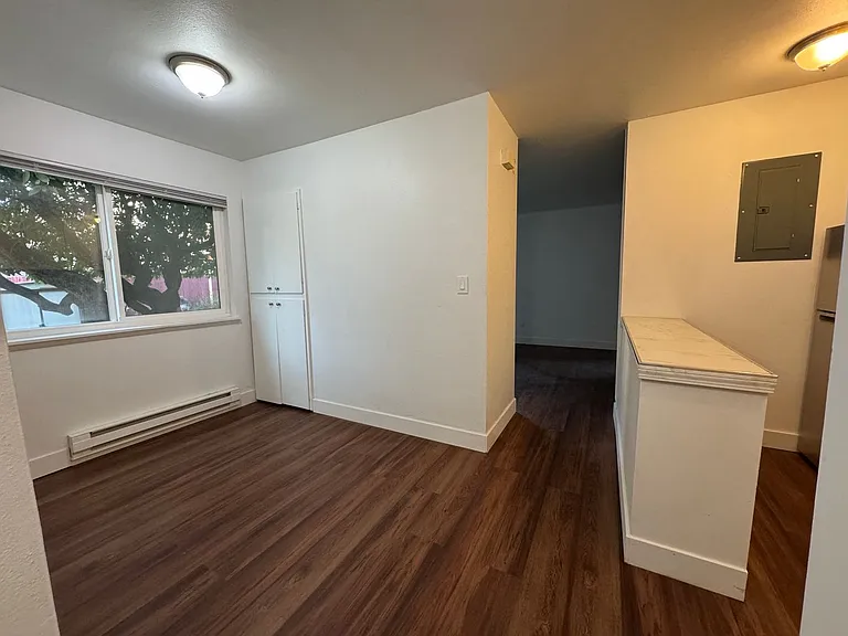 Seward Park Court | Hidden Gem in Serene Neighborhood w/ Onsite Parking — Photo 10