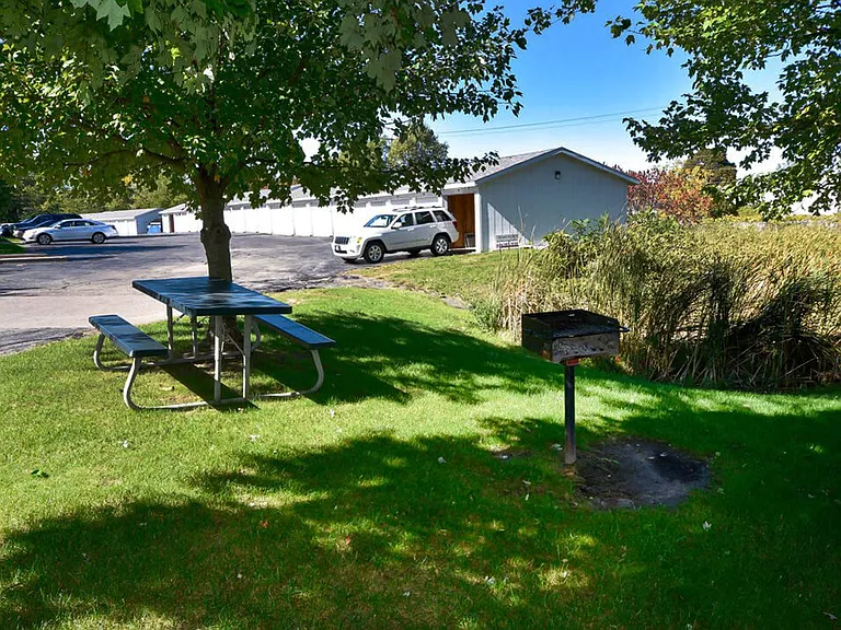 Onsite Picnic & Grilling Area