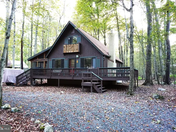 217 Beech Ln, Pocono Lake, PA 18347