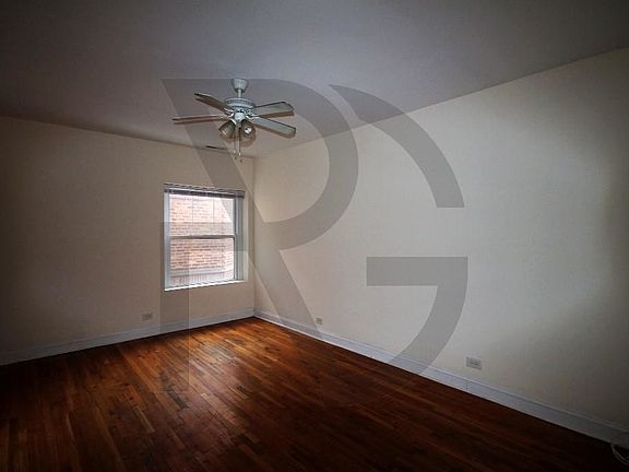 3rd image of 3521 N Broadway St #35252E