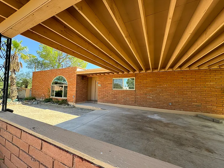 10 W Forrest Feezor St — Photo 3