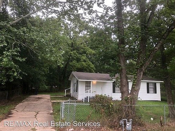 2nd image of 7713 Lotus Ln