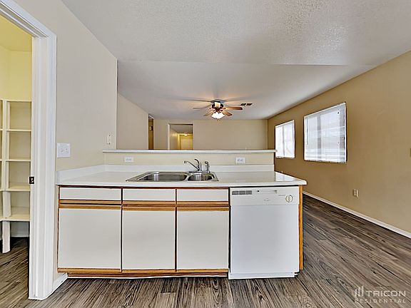 5th image of 10529 W Via Del Sol
