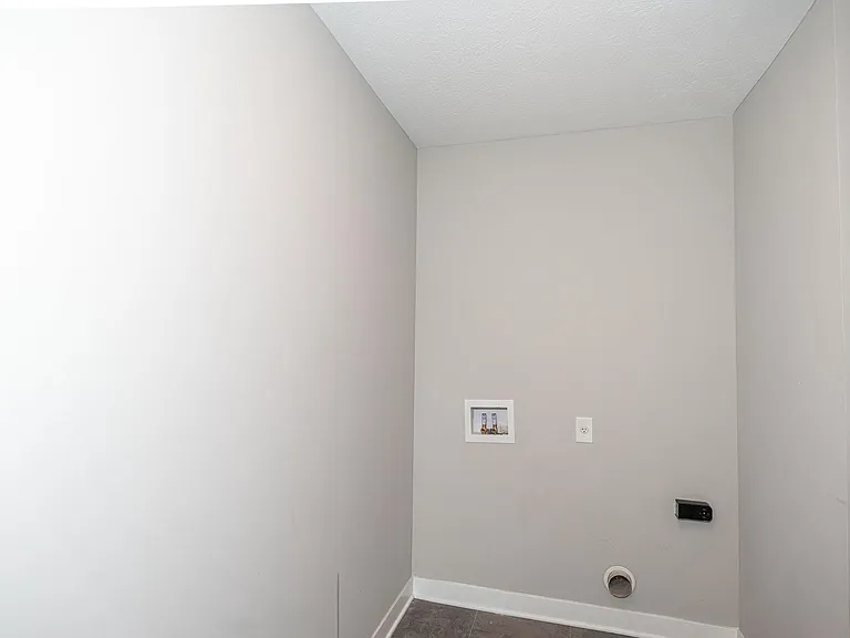 2519 Dixon Creek Dr — Photo 22