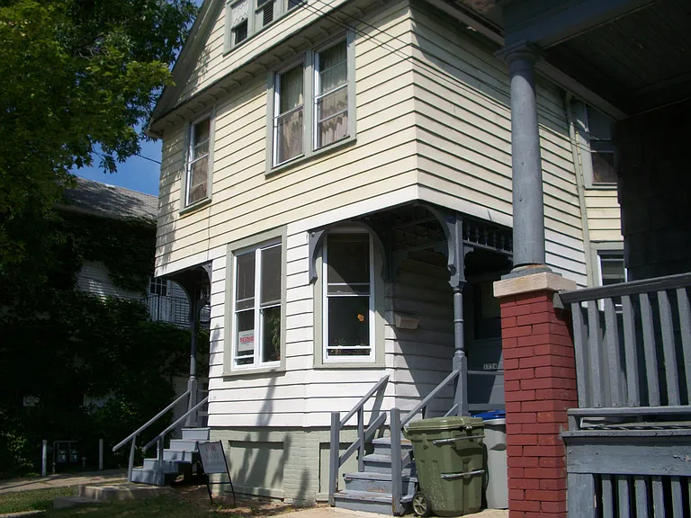 1734 N Arlington Pl — Photo 1