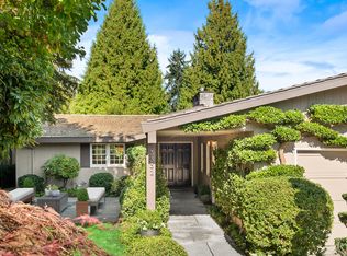 3332 E Shore Dr, Seattle, WA 98112