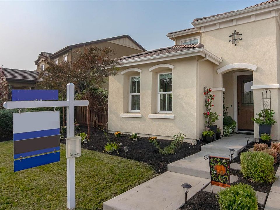 1st image of 781 N Questa Ct