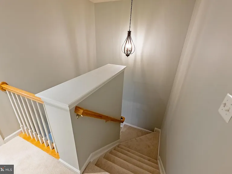 3385 Beechcliff Dr — Photo 19