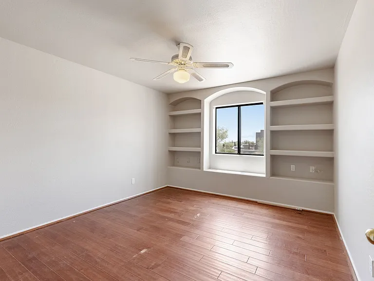 670 E Moon Vista St — Photo 29