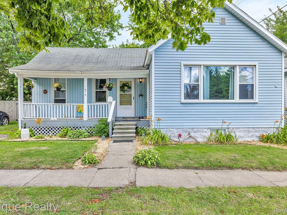 1st image of 1615 8th St