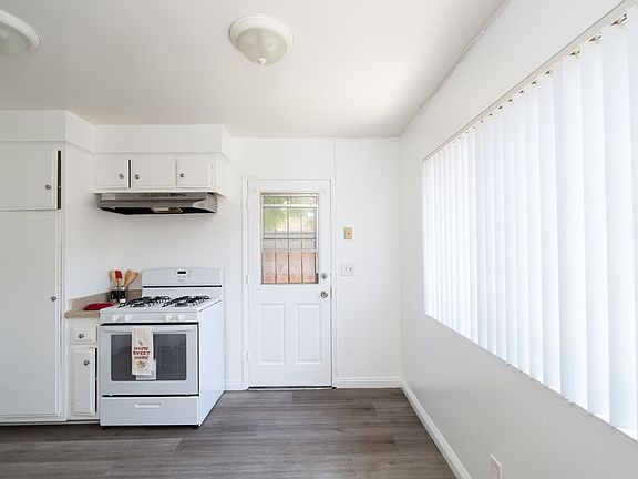 4th image of 12031-12039 Deana St #12039B