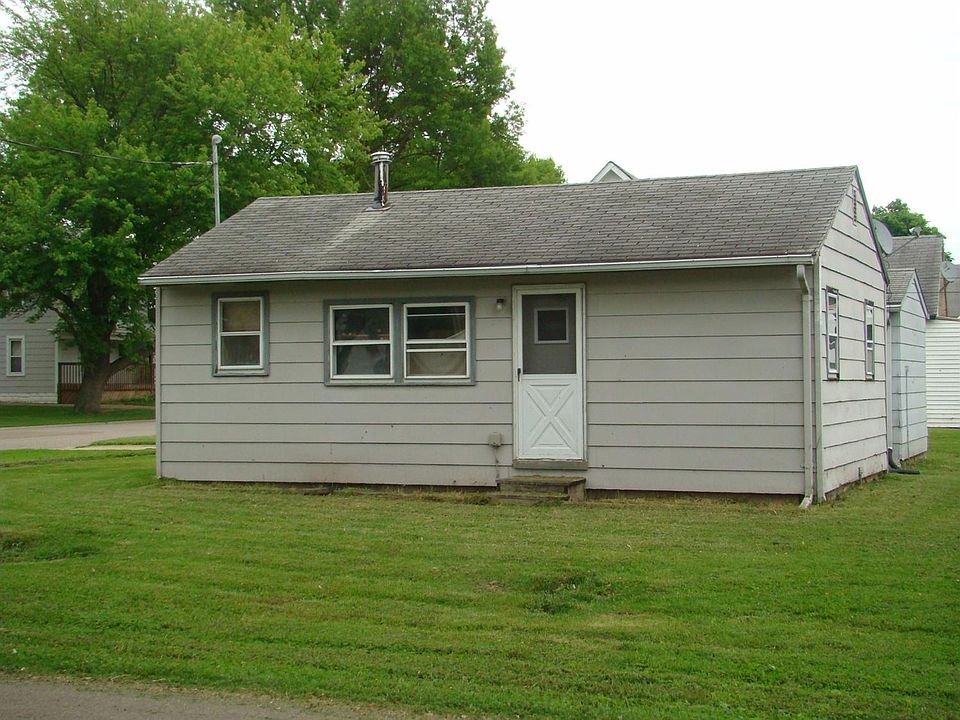 2nd image of 412 W Marion St