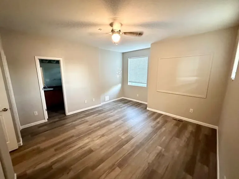 2862 Kansas Dr #L — Photo 1
