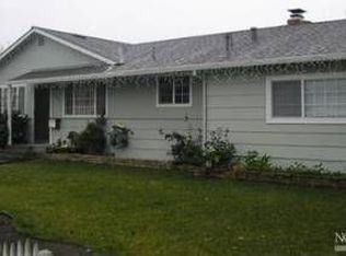 573 Link Ln, Santa Rosa, CA 95401