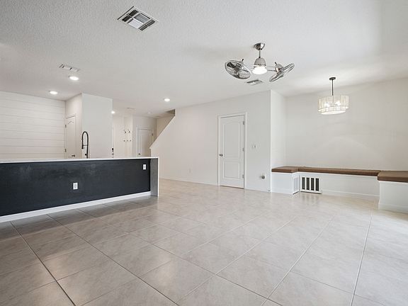 5th image of 9030 Carlotta Way