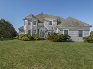 19 Fairway Dr, East Hampton, NY 11937
