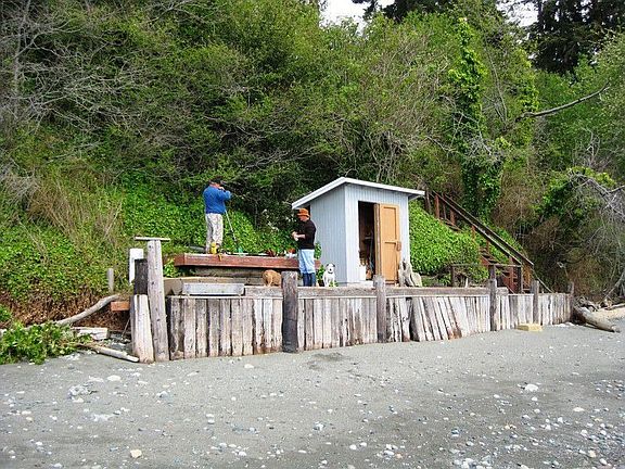 3rd image of 200 Beach Dr