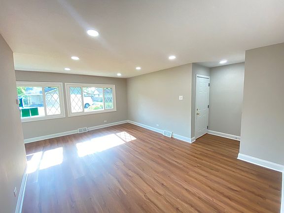 2nd image of 15238 Hastings Dr