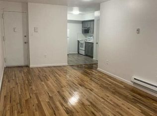 3544 28th St APT 6C, Astoria, NY 11106