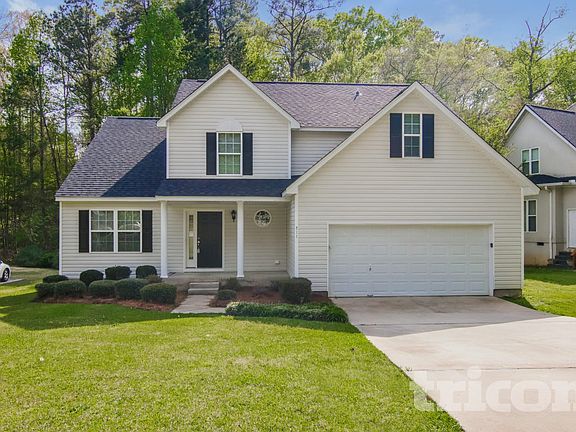 2nd image of 711 Archers Ln