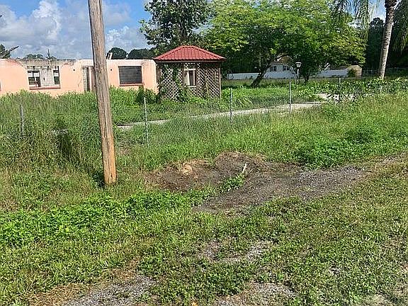3rd image of 366 Bald Cypress Ave