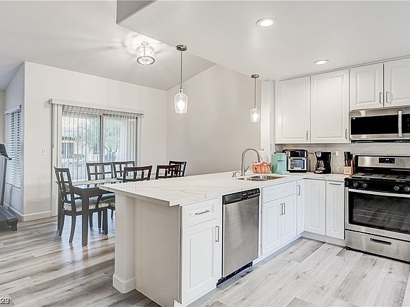 4th image of 3125 Ravenshoe Dr