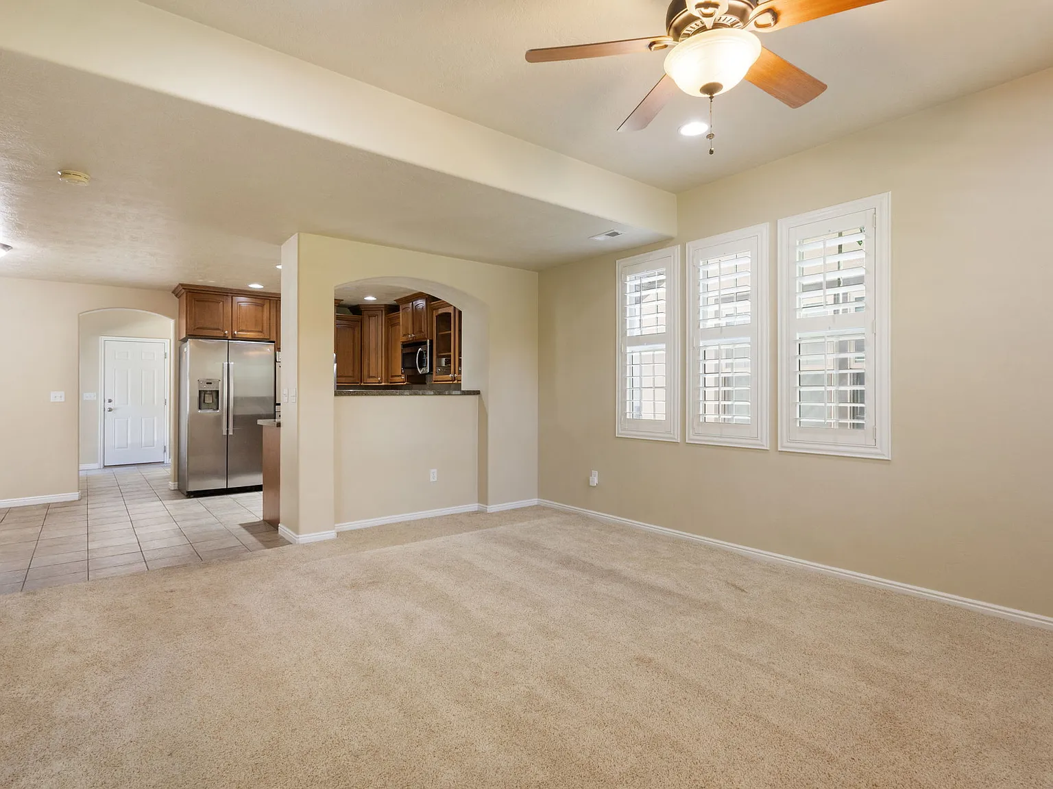 3 bed, 2.5 bath, 1530 sqft, $2,400 — Photo 2