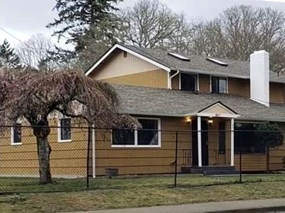 2nd image of 8517 Berkeley Ave SW