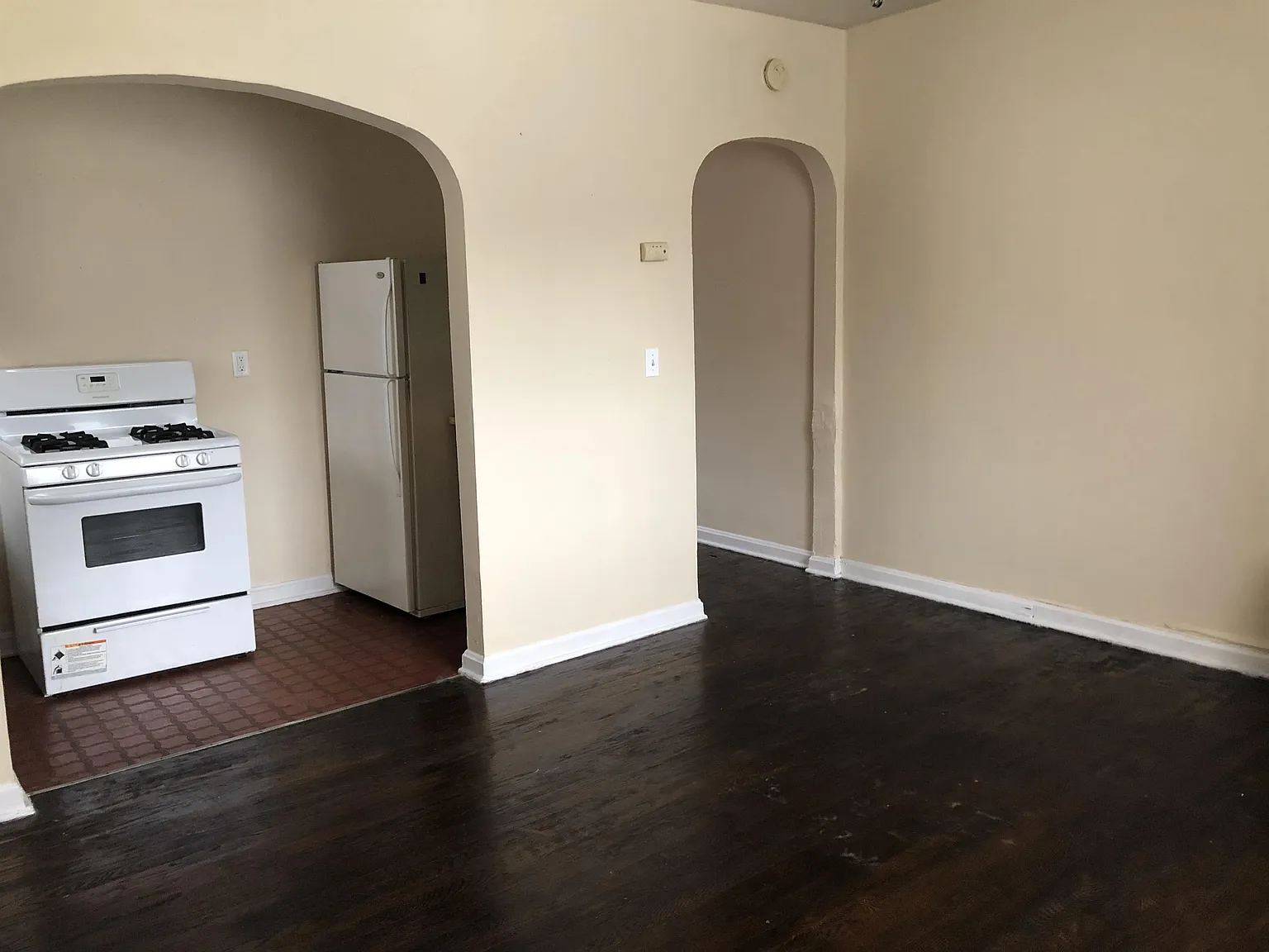 1225 8th Street, Huntington WV 25701 - 4 Rear Garage Apt — Photo 3