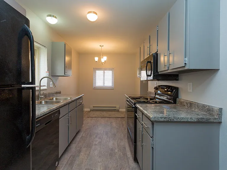 4135 Van Buren Ave — Photo 8