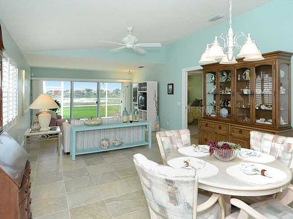 3rd image of 11637 Garessio Ln