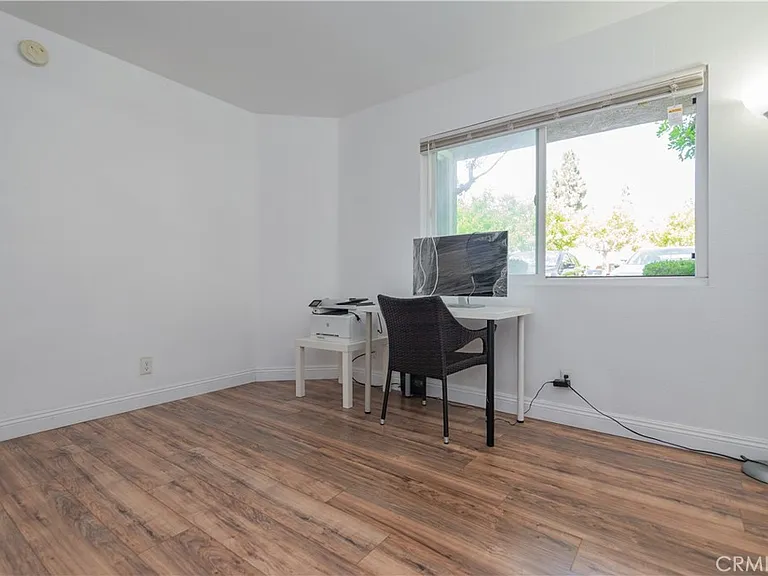 80 Stanford Ct #40 — Photo 26