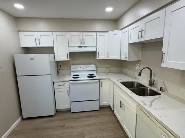 7125 Waite Dr, La Mesa, CA 91941