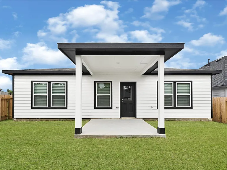 11923 Wisteria Meadows Dr — Photo 24