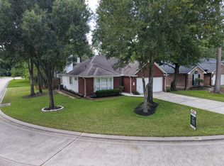 47 Hidden Meadow Dr, Spring, TX 77382