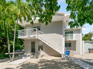 102 Harry Harris Dr, Tavernier, FL 33070