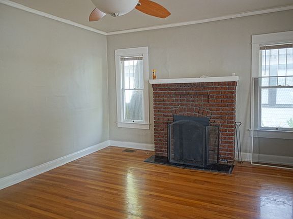 3rd image of 6004 N Suwanee Ave APT A