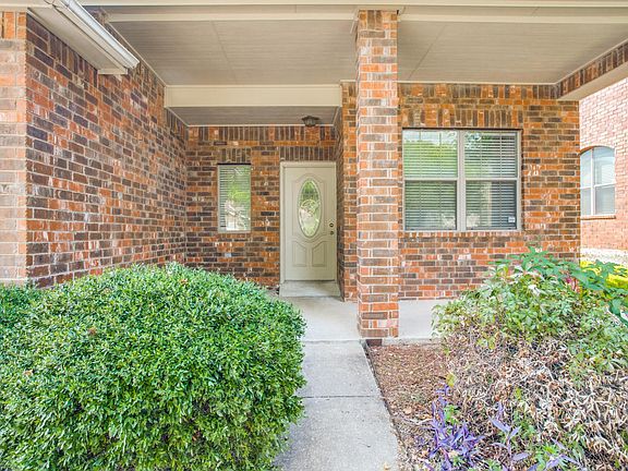 2nd image of 616 Crystal Falls Dr