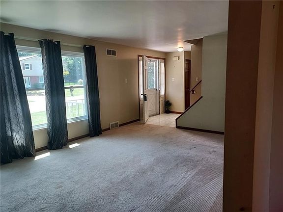 5th image of 601 Westland Dr