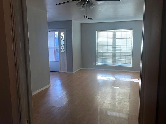 5th image of 2114 Petersburg St