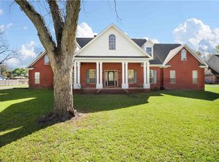 8391 Ramsey Rd, Grand Bay, AL 36541