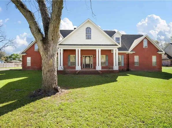 8391 Ramsey Rd, Grand Bay, AL 36541