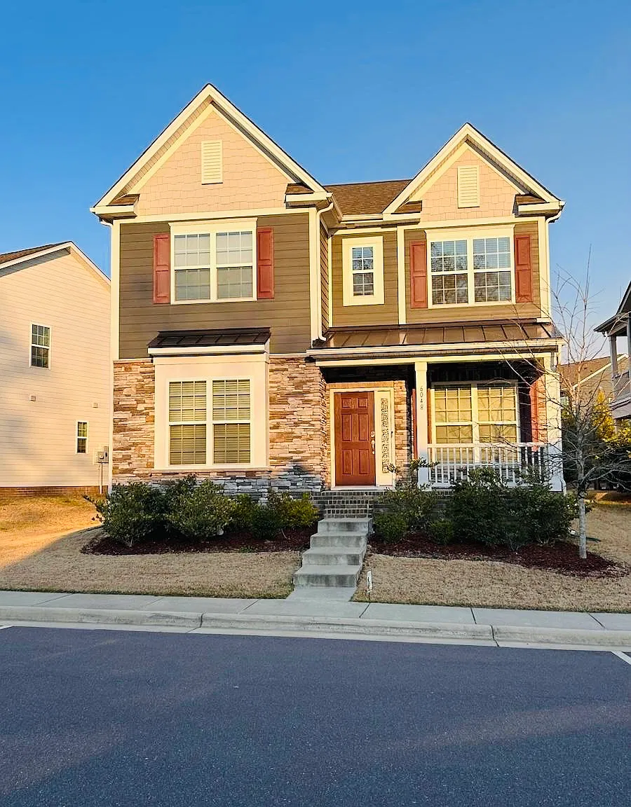 6048 Cloverdale Dr — Photo 1