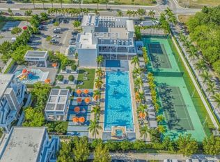 10330 SW 68th St, Miami, FL 33173