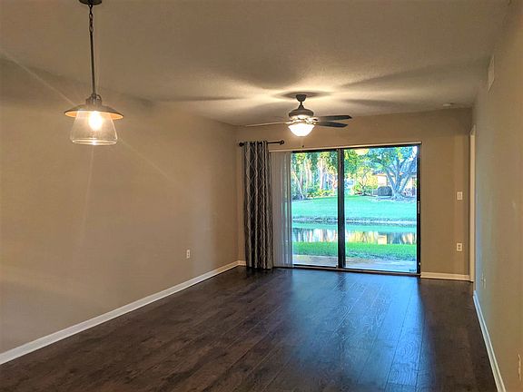 5th image of 9959 Nob Hill Ct